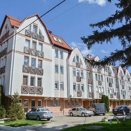 Helga Apartament *